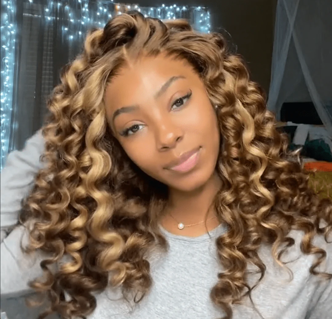 Highlight Honey Blonde Wand Curly Hair 13x4 Lace Front Wig Bouncy Loose Curly Transparent Lace Human Hair wigs - Geeta Hair - Image 2